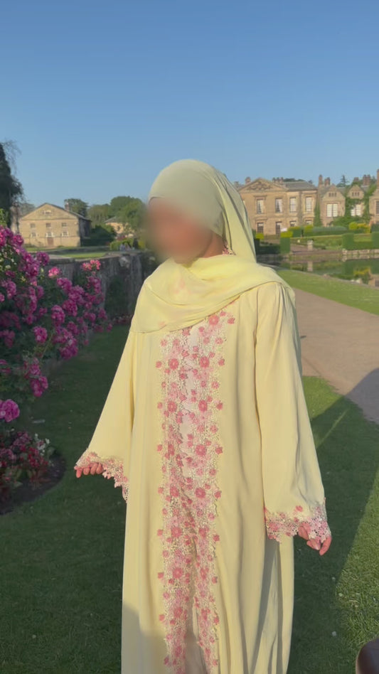 Liyana abaya